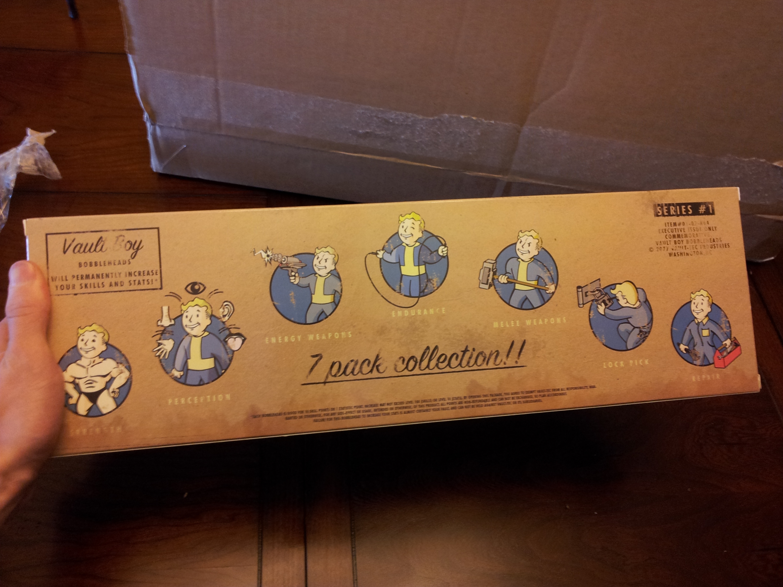 Official Fallout 3 bobbleheads unboxing!