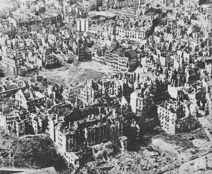 728px-Destroyed_Warsaw,_capital_of_Poland,_January_1945.jpg