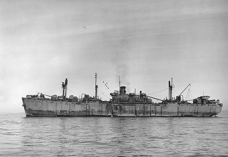 Liberty_ship_transport_SS_Carlos_Carrillo_off_San_Francisco%2C_California%2C_circa_1945-46.jpg