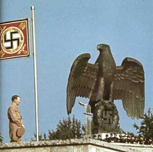 regalia_nurem_eagle_hitler.jpg