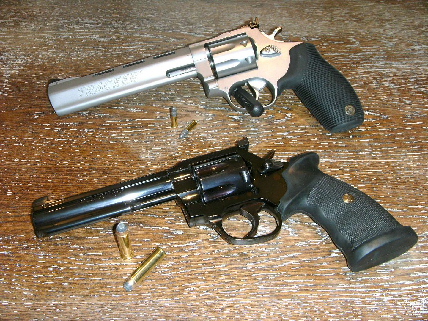 Handguns_04-04-2010_Revolvers-03.jpg