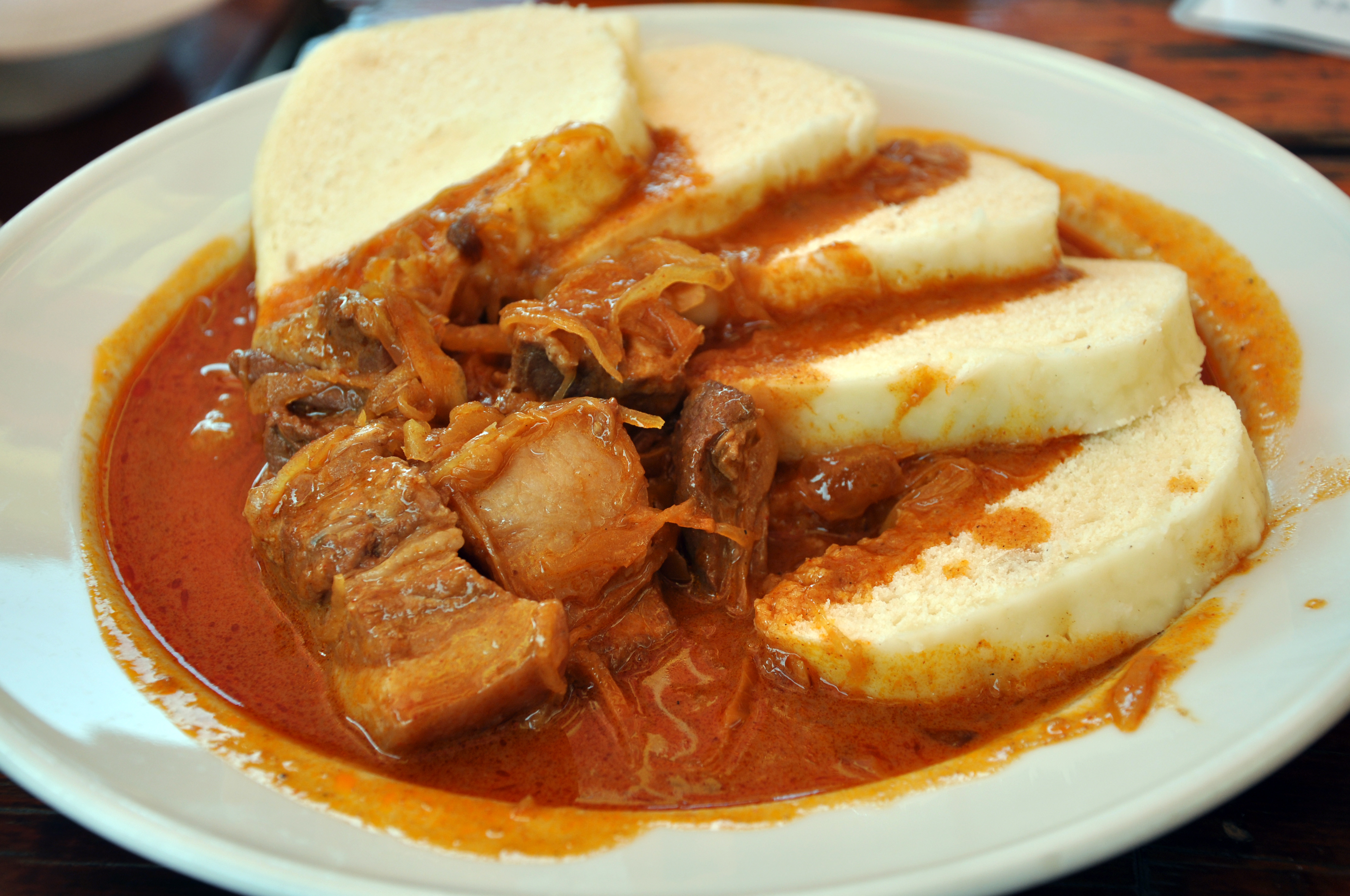 Szeged_goulash_from_pork.jpg