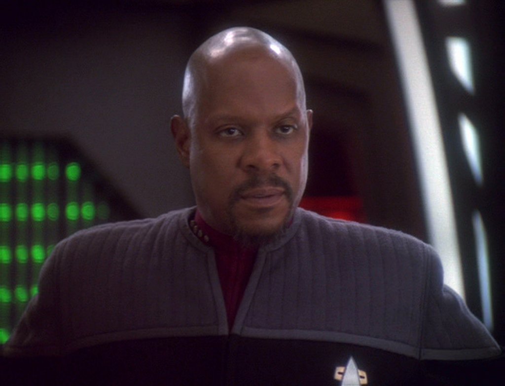 benjamin_sisko_captain.jpg