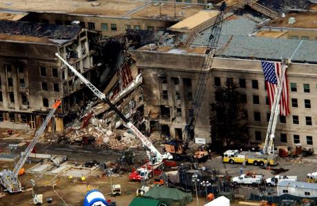 001-0915220043-pentagon_crash07.jpg