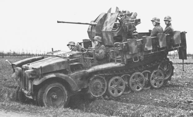 sdkfz10_4.jpg