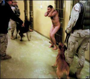 _40134441_iraq_pow_abuse131_ap.jpg